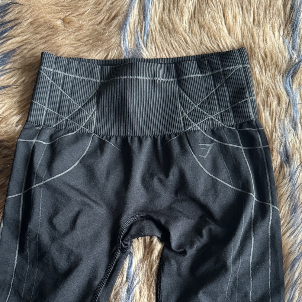 Gymshark Black Apex Seamless Leggings - Picture 4 of 5